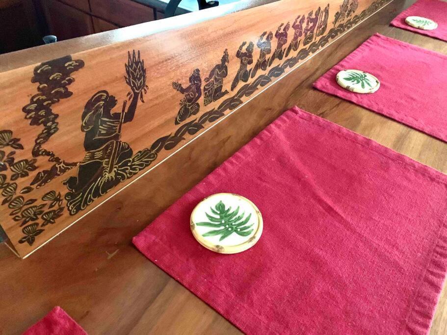 Hau'Oli Place Tiki Cottage In Волкейно Екстериор снимка