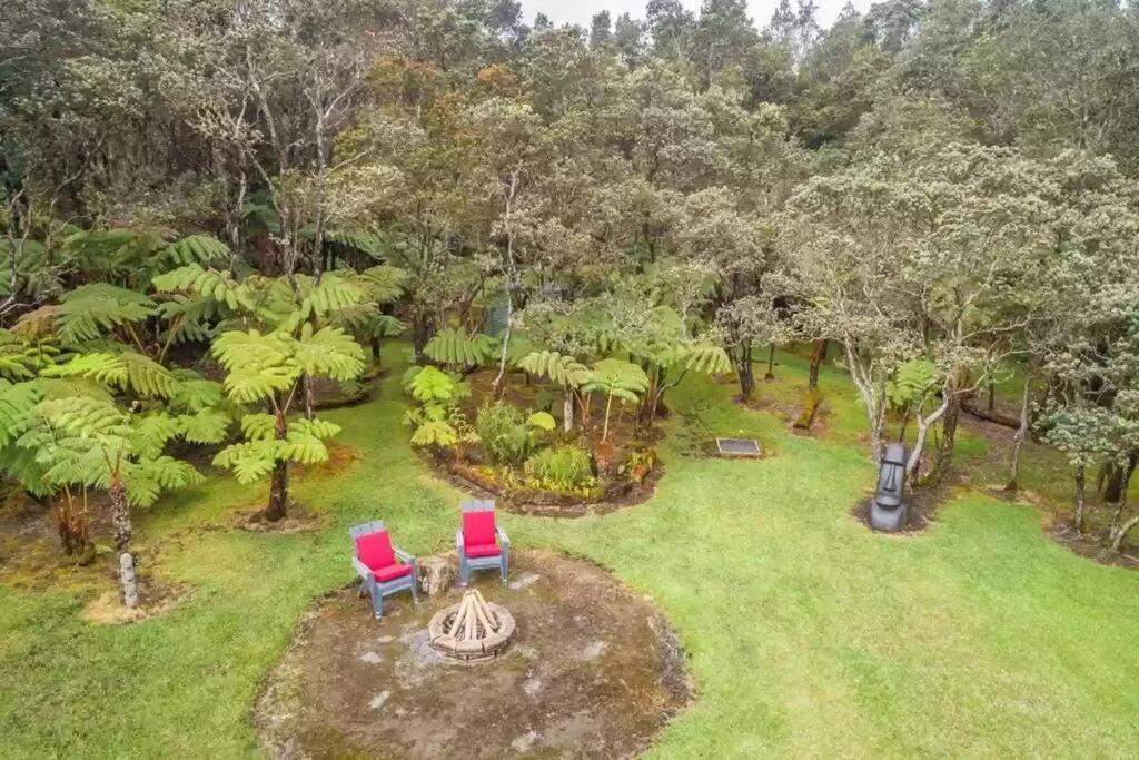 Hau'Oli Place Tiki Cottage In Волкейно Екстериор снимка