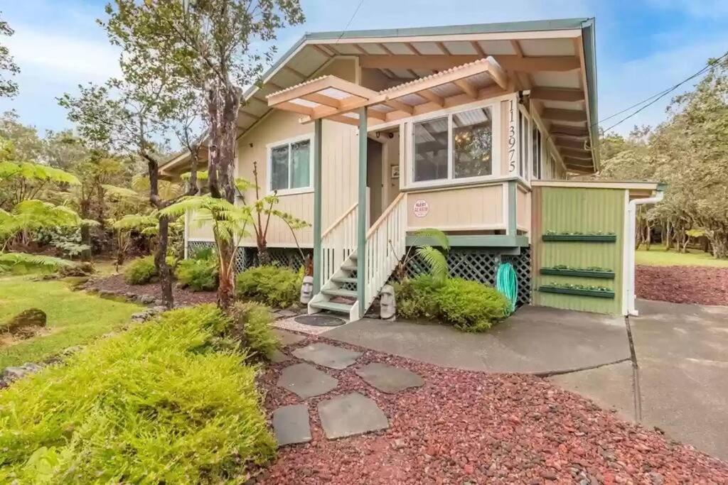 Hau'Oli Place Tiki Cottage In Волкейно Екстериор снимка